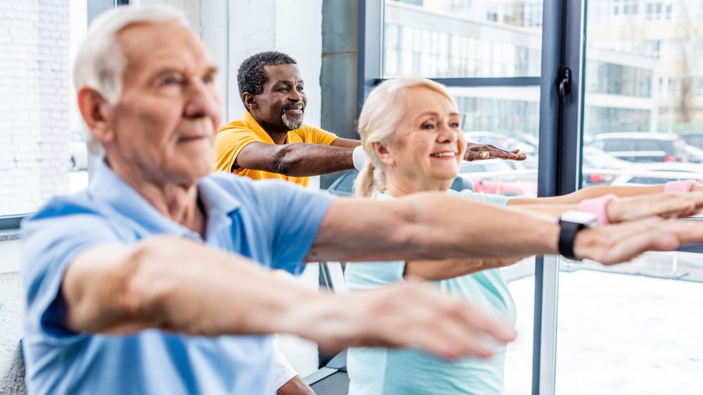 Envelhecendo com Saúde e Felicidade: A Importância da Expectativa de Vida, Qualidade de Vida e Atitudes Positivas